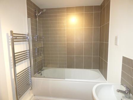 2 bedroom Flat to let in Charlton Arms Close, Wellington, TF1