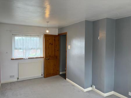 2 bedroom Terraced House to let in Heath Road, Wellington, TF1