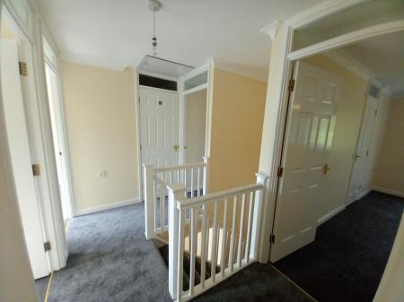 4 bedroom Detached house to let in Coleridge Close, Market Drayton, TF9