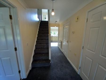 4 bedroom Detached house to let in Coleridge Close, Market Drayton, TF9