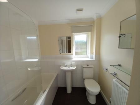 4 bedroom Detached house to let in Coleridge Close, Market Drayton, TF9