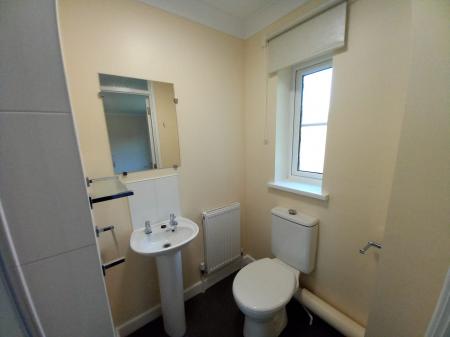 4 bedroom Detached house to let in Coleridge Close, Market Drayton, TF9