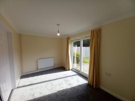 4 bedroom Detached house to let in Coleridge Close, Market Drayton, TF9
