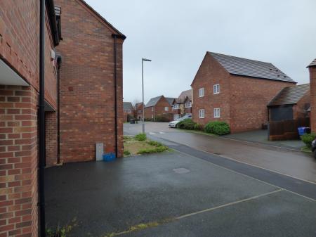 2 bedroom Coach House to let in Pyrus Court, Hadley, Telford, TF1