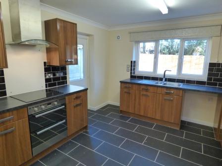 4 bedroom Detached house to let in Wilfred Owen Close, Market Drayton, TF9