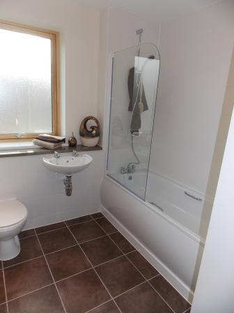 2 bedroom Town house to let in Barrack Close, Lawley Rise, Telford, TF3