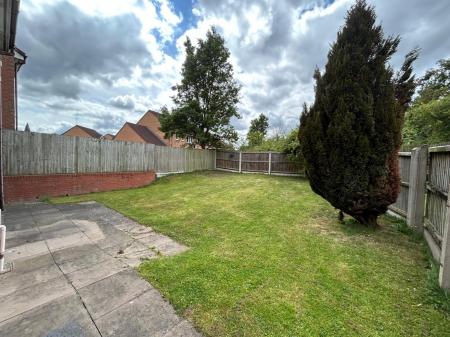 3 bedroom Detached house to let in Kenwray Drive, Donnington, Telford, TF2