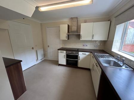 3 bedroom Detached house to let in Kenwray Drive, Donnington, Telford, TF2