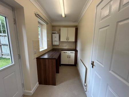 3 bedroom Detached house to let in Kenwray Drive, Donnington, Telford, TF2