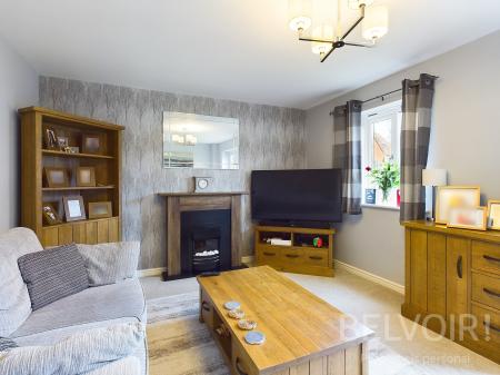 4 bedroom Semi-detached house for sale in Birchfield Way, Telford, TF3