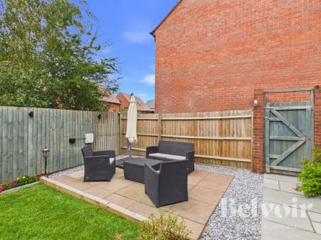 4 bedroom Semi-detached house for sale in Birchfield Way, Telford, TF3