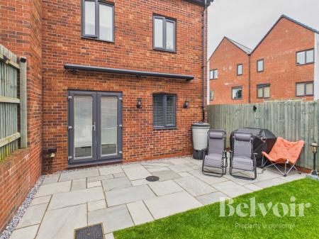 4 bedroom Semi-detached house for sale in Birchfield Way, Telford, TF3