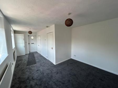 1 bedroom Flat to let in Pool View, Telford, TF4