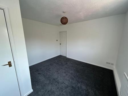 1 bedroom Flat to let in Pool View, Telford, TF4
