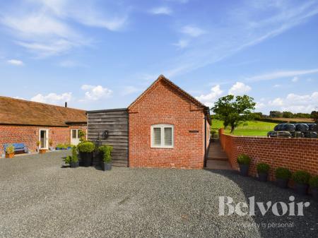 3 bedroom Barn for sale in Grange Farm Barns, Grange Lane, Redhill, Telford, TF2