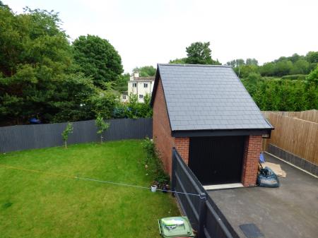 4 bedroom Detached house to let in Maxfield Crescent, Lawley Village, Telford, TF3
