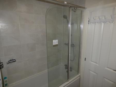 4 bedroom Detached house to let in Maxfield Crescent, Lawley Village, Telford, TF3