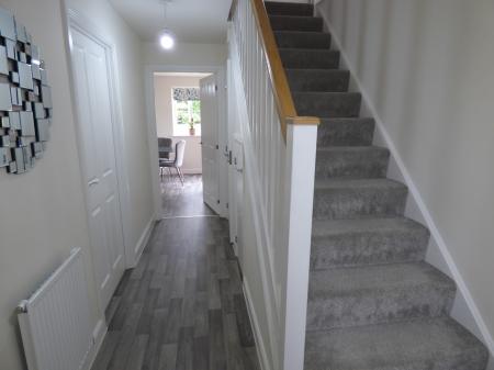 4 bedroom Detached house to let in Maxfield Crescent, Lawley Village, Telford, TF3