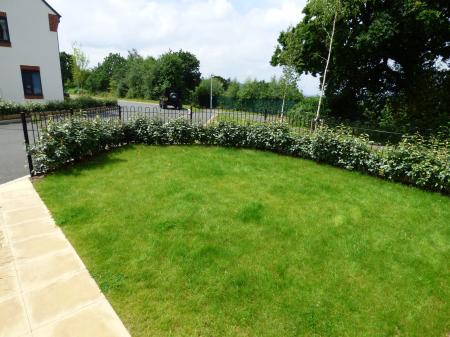 4 bedroom Detached house to let in Maxfield Crescent, Lawley Village, Telford, TF3