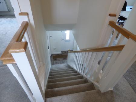 4 bedroom Detached house to let in Maxfield Crescent, Lawley Village, Telford, TF3