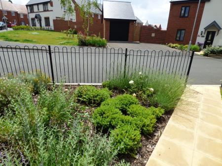 4 bedroom Detached house to let in Maxfield Crescent, Lawley Village, Telford, TF3