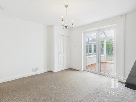 2 bedroom Semi-detached house for sale in Rhodes Avenue, Dawley, Telford, TF4