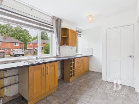 2 bedroom Semi-detached house for sale in Rhodes Avenue, Dawley, Telford, TF4