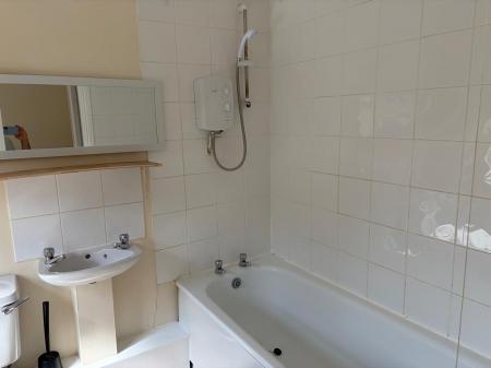 1 bedroom Terraced House to let in St Giles Close, Wellington, TF1