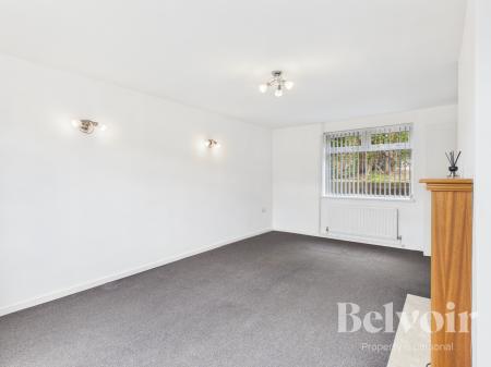 3 bedroom Flat to let in Hill Road, Overdale, Telford, TF3