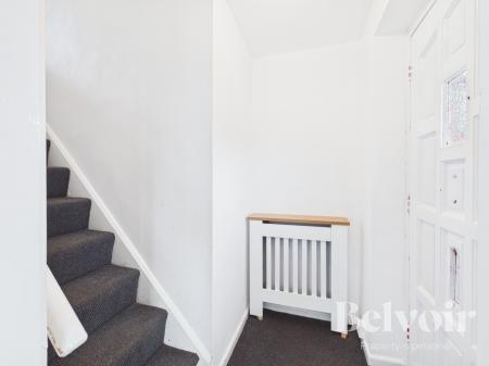 3 bedroom Flat to let in Hill Road, Overdale, Telford, TF3