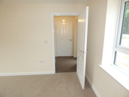 5 bedroom Semi-detached house to let in Bridle Walk, Donnington, Telford, TF2