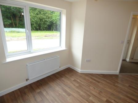 5 bedroom Semi-detached house to let in Bridle Walk, Donnington, Telford, TF2