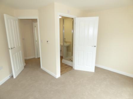 5 bedroom Semi-detached house to let in Bridle Walk, Donnington, Telford, TF2