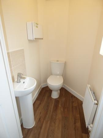 5 bedroom Semi-detached house to let in Bridle Walk, Donnington, Telford, TF2