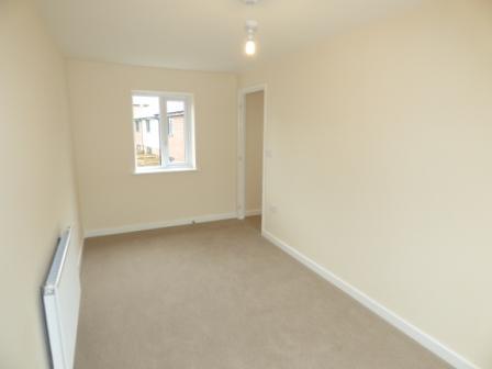 5 bedroom Semi-detached house to let in Bridle Walk, Donnington, Telford, TF2