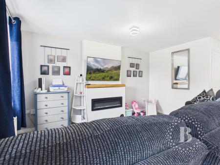 4 bedroom Town house for sale in Birchfield Way, Lawley, Telford, TF3