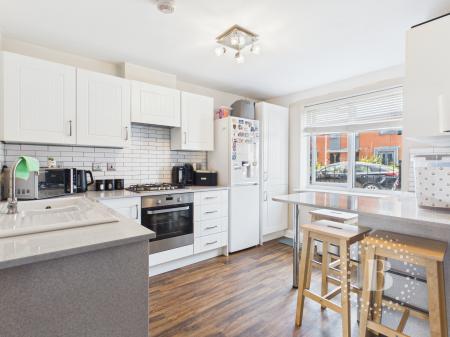 4 bedroom Town house for sale in Birchfield Way, Lawley, Telford, TF3
