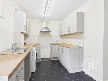 2 bedroom Flat for sale in Withywood Drive, Malinslee, Telford, TF3