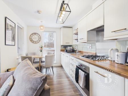 2 bedroom Flat for sale in Upton Walk, Ketley, Telford, TF1