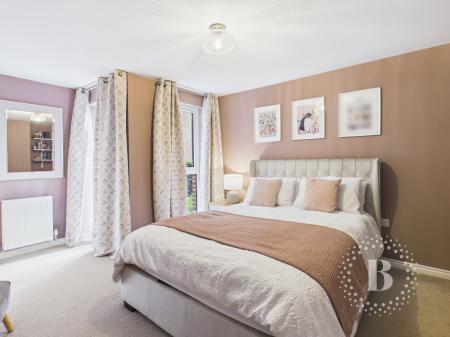 2 bedroom Flat for sale in Upton Walk, Ketley, Telford, TF1