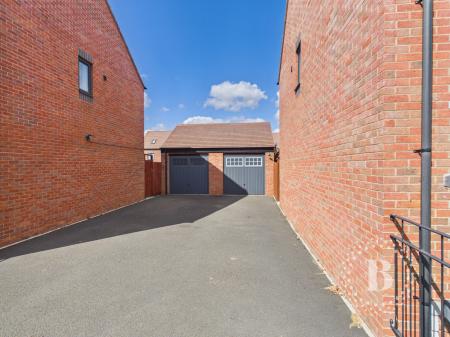 3 bedroom Semi-detached house for sale in Birchfield Way, Lawley, Telford, TF3