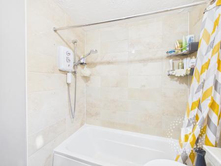 2 bedroom Semi-detached house for sale in Guests Close, Donnington, Telford, TF2