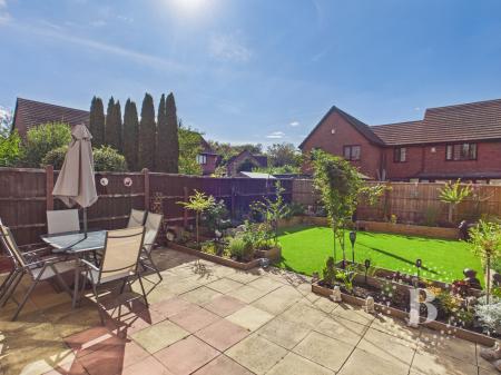 2 bedroom Semi-detached house for sale in Guests Close, Donnington, Telford, TF2