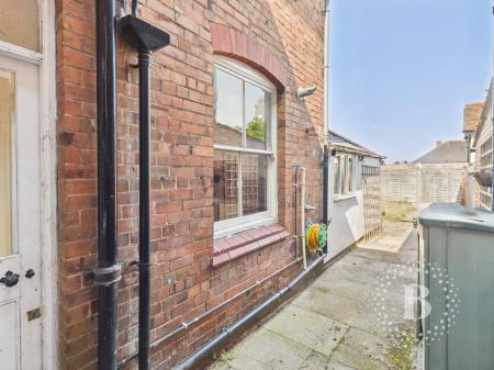 4 bedroom Terraced House for sale in Haygate Road, Wellington, Telford, TF1