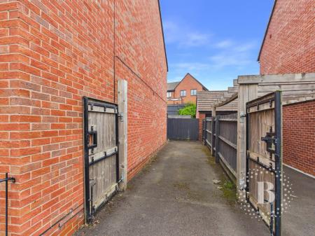 4 bedroom Semi-detached house for sale in The Cloisters, Lawley, Telford, TF4