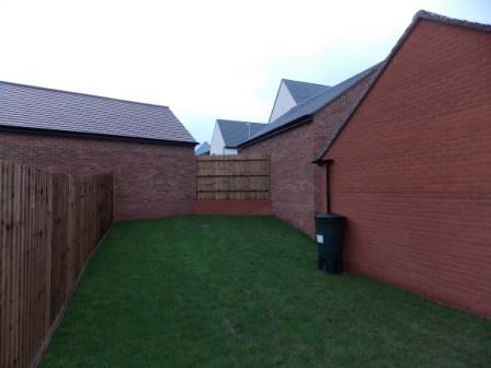 3 bedroom Semi-detached house to let in The Foxholes, Lawley Village, Telford, TF3