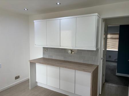 2 bedroom Terraced House to let in Church Street, St. Georges, Telford, TF2