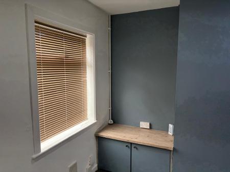 2 bedroom Terraced House to let in Church Street, St. Georges, Telford, TF2