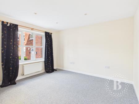 2 bedroom Flat for sale in Captain Webb Drive, Dawley, TF4