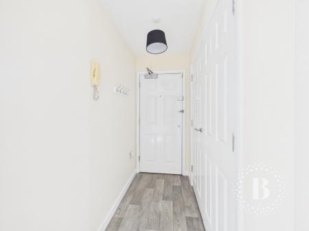 2 bedroom Flat for sale in Captain Webb Drive, Dawley, TF4